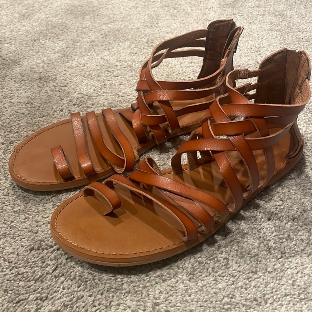 Women’s Universal Thread Sandals